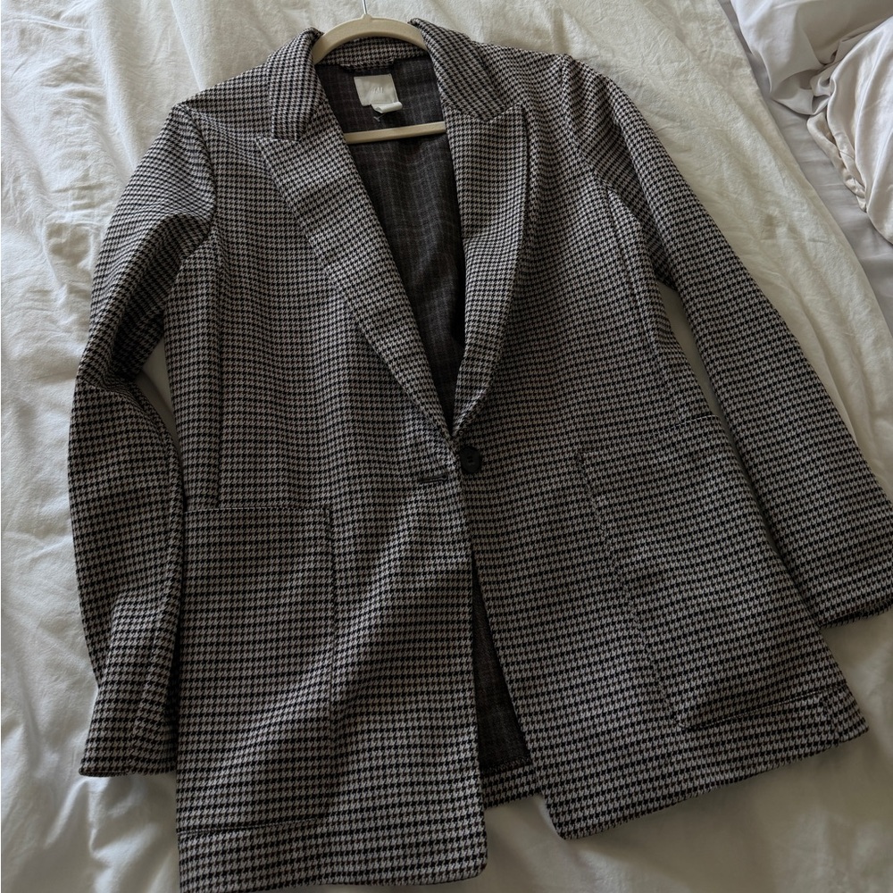 H&M Black and White Houndstooth Blazer